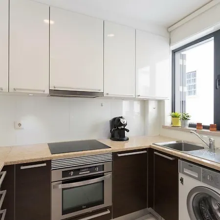 Rossio Penthouse Three-bedroom W/ River View And Parking - By Lu Holidays *