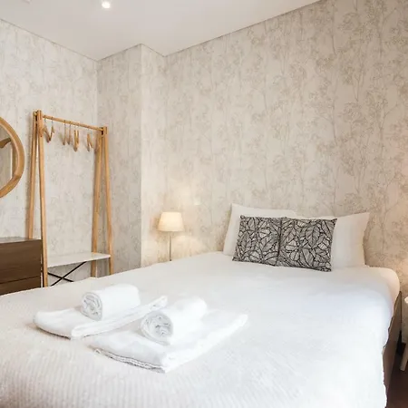 Appartamento Rossio Penthouse Three-bedroom W/ River View And Parking - By Lu Holidays