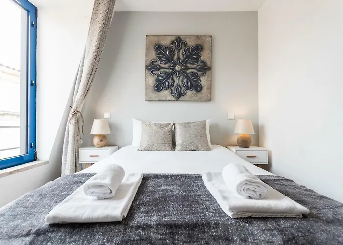 Rossio Penthouse Three-bedroom W/ River View And Parking - By Lu Holidays شقة Lisboa