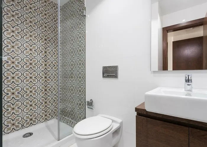 Rossio Penthouse Three-bedroom W/ River View And Parking - By Lu Holidays Lisboa