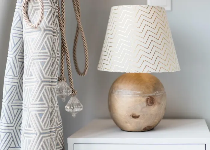 Rossio Penthouse Three-bedroom W/ River View And Parking - By Lu Holidays Lisboa