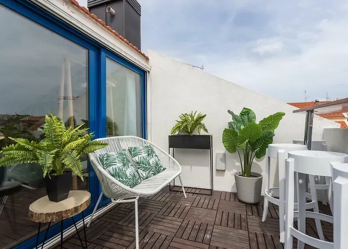 Rossio Penthouse Three-bedroom W/ River View And Parking - By Lu Holidays *