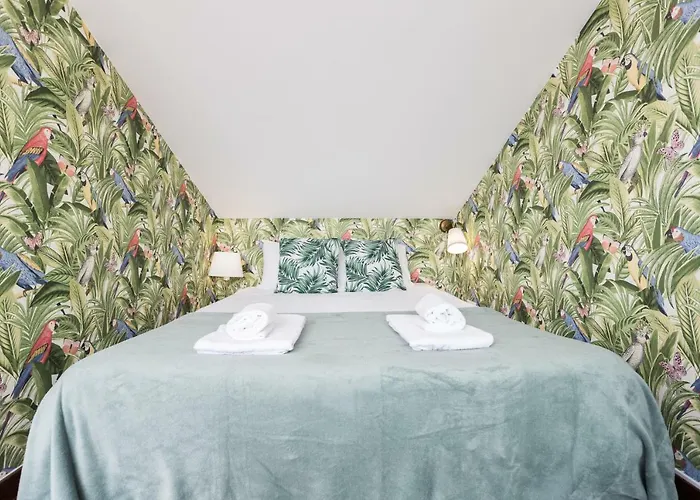 Rossio Penthouse Three-bedroom W/ River View And Parking - By Lu Holidays