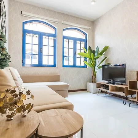 公寓 Rossio Penthouse Three-bedroom W/ River View And Parking - By Lu Holidays