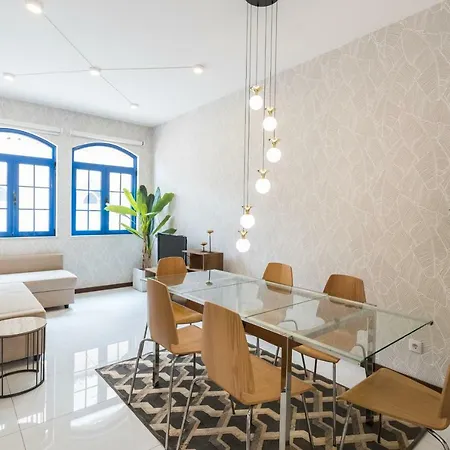 Rossio Penthouse Three-bedroom W/ River View And Parking - By Lu Holidays 公寓
